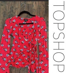 0195|Like New |TopShop |Floral Wrap Top/Blouse |Size 4 |Red |Flowy sleeves| 🇺🇸